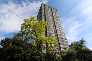 Quadrangle Tower, W2 — Квартира